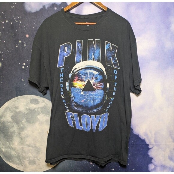 Pink Floyd Dark Side of the Moon Graphic Tee Black Space Helmet 2XL - Picture 1 of 6